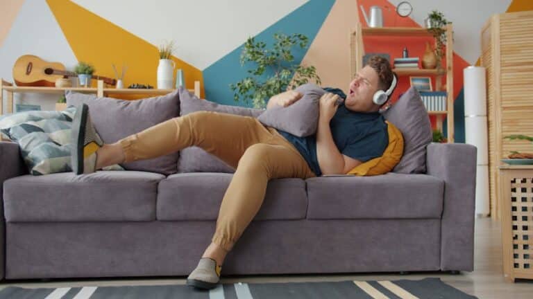 how to drown out noisy neighbours